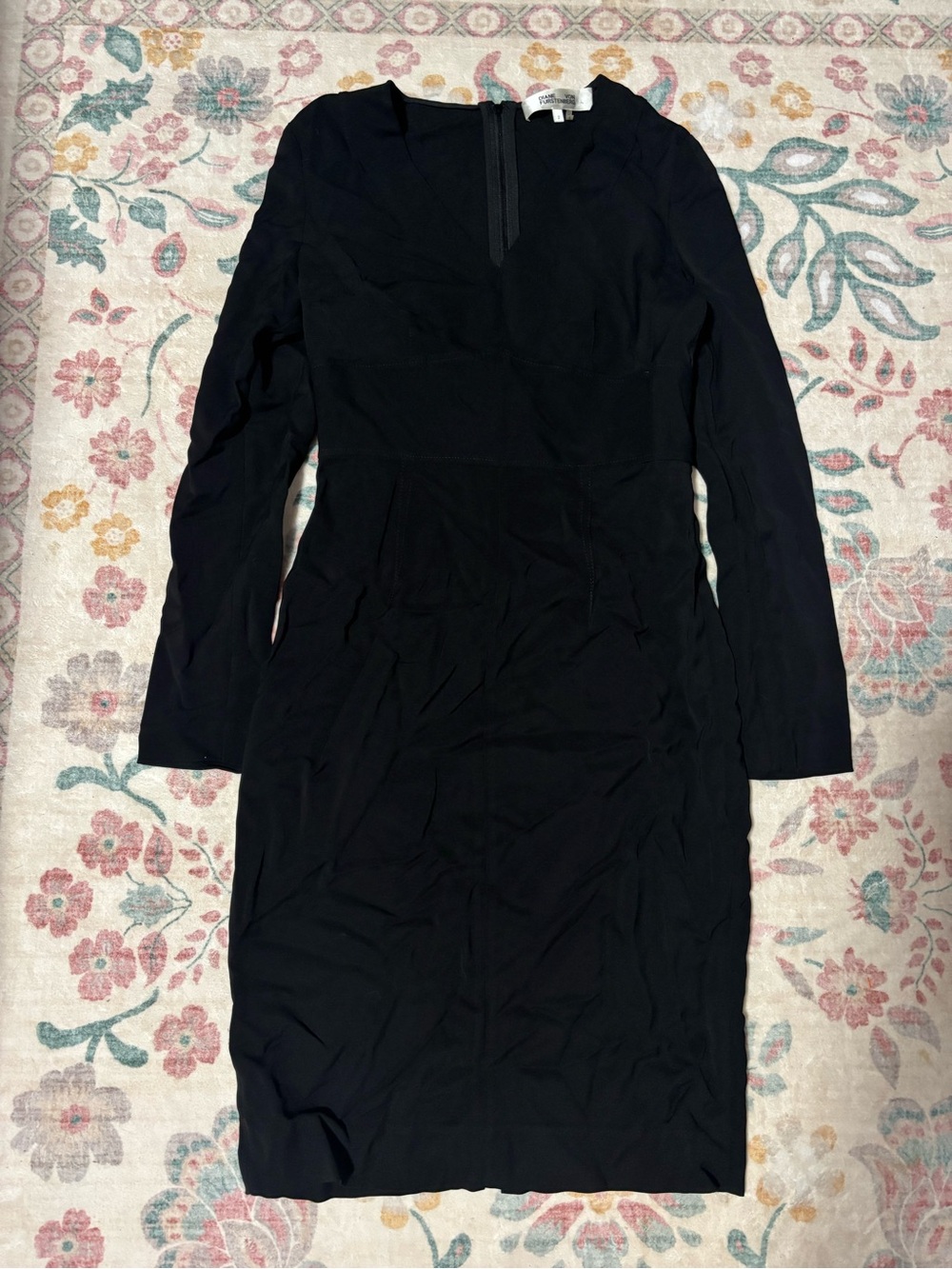 Diane Von Furstenberg Black Long-Sleeve Sheath Dress
